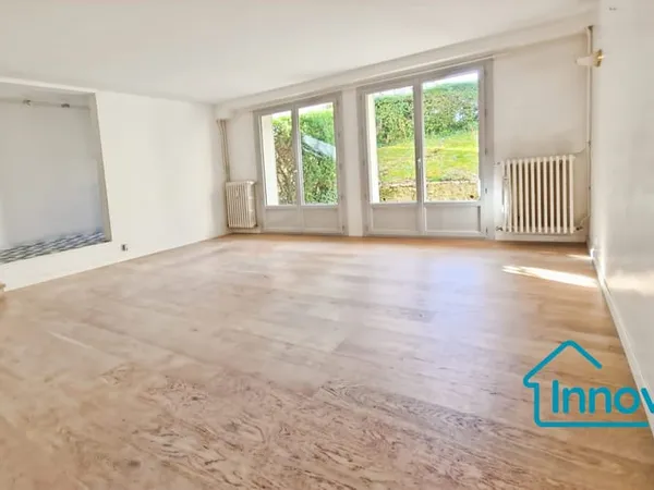 Appartement familial Versailles Rive droite avec jardin
