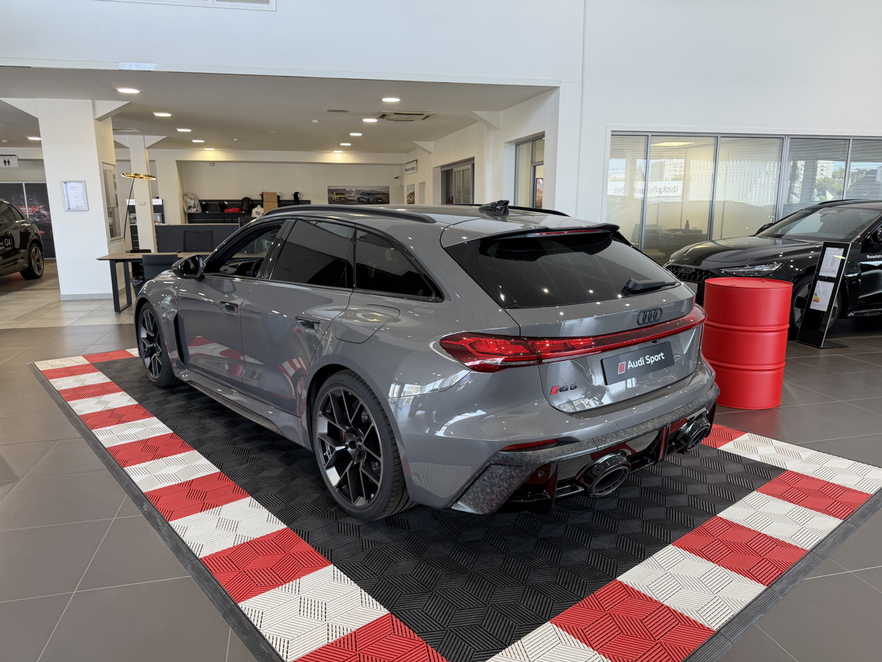 Audi RS5 Avant PHEV V6 2.9 quattro Tiptronic — photo 4