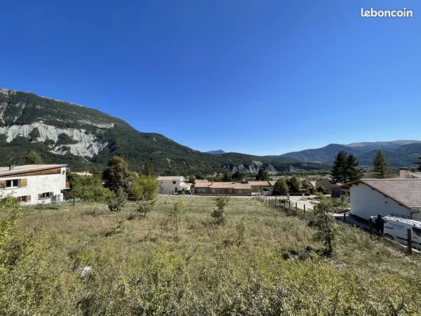 Rare terrain d'exception constructible