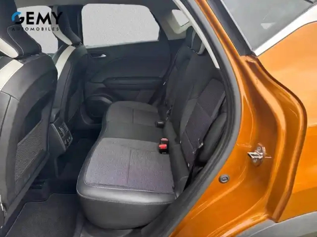 Renault Captur e-tech 145 - 21 — photo 39
