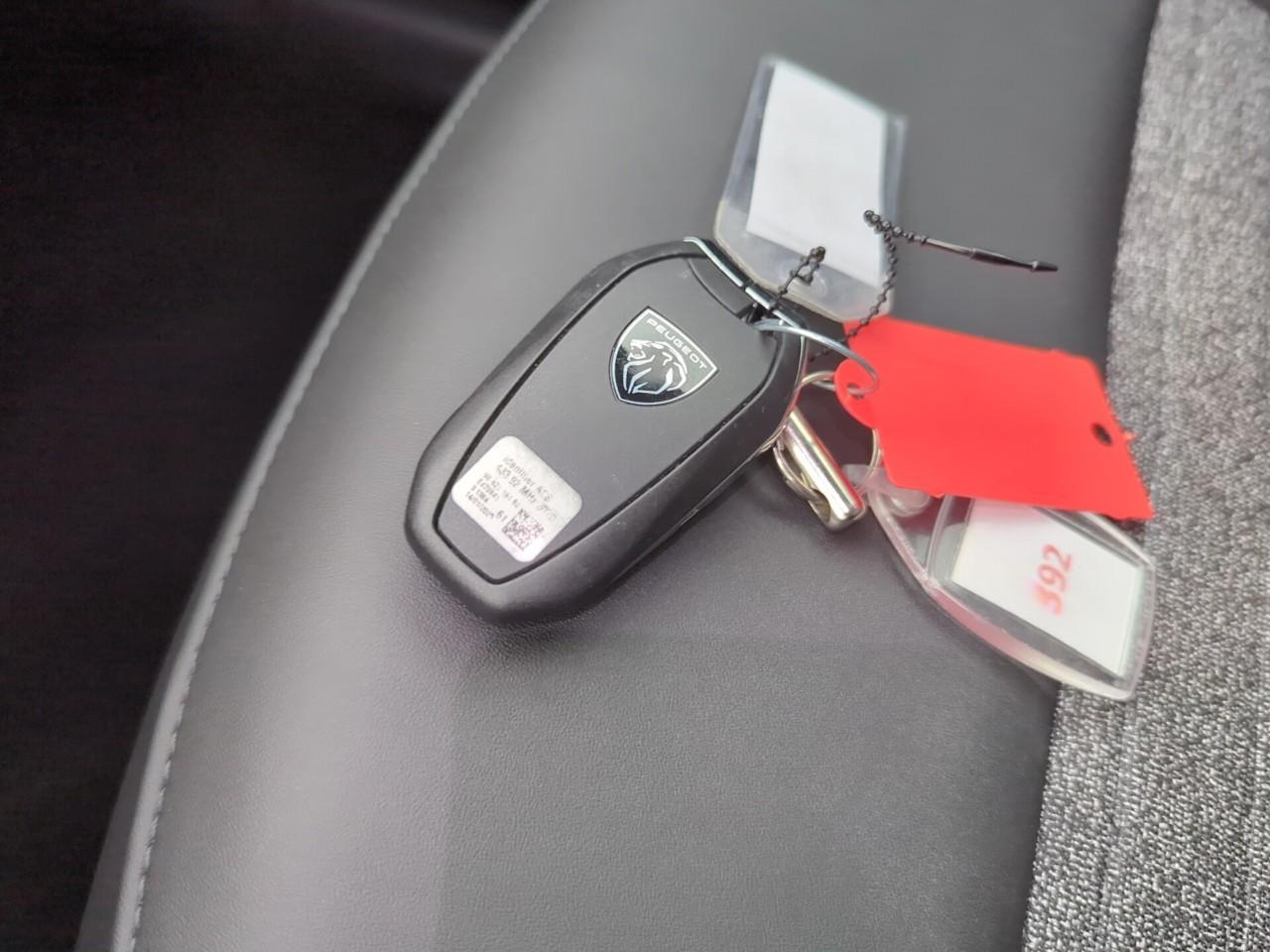 Peugeot 3008 hybrid 136 e-dcs6 allure — photo 30