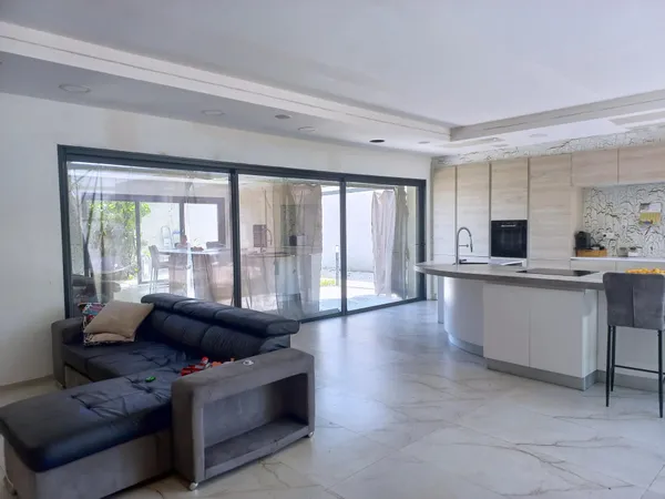 ensemble immobilier à bourg-les-valence