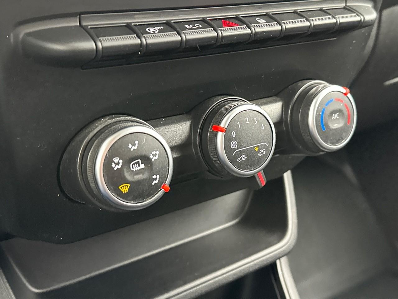 Renault Express Van blue dci 95 confort — photo 23