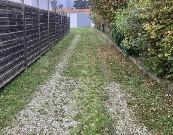 Terrain 637 m²