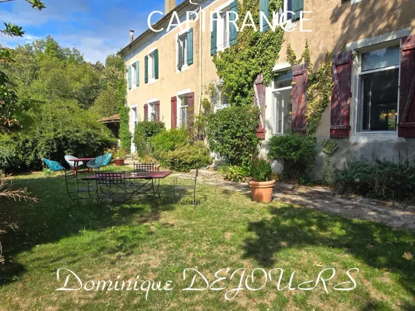 Maison 9 pièces 262 m²