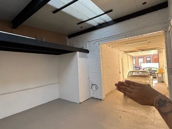 Local d’activité et entrepôt Location La Madeleine 1p 100m² 800€