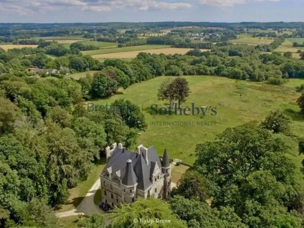 Château à louer, Golfe du Morbihan, proche Vannes, Sud Morbihan.