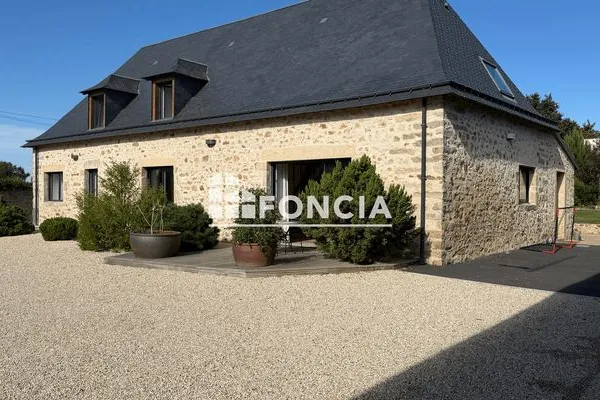Maison 6 pièces 185 m²
