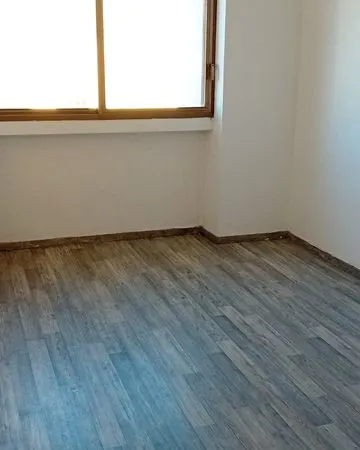 Bureau et espace de travail Location Perpignan 1p 15m² 170€