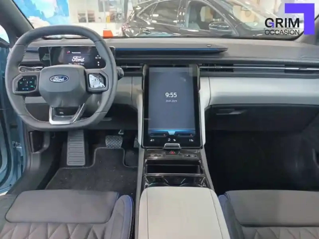 Ford Explorer awd extended range 79 kwh 340 ch — photo 5