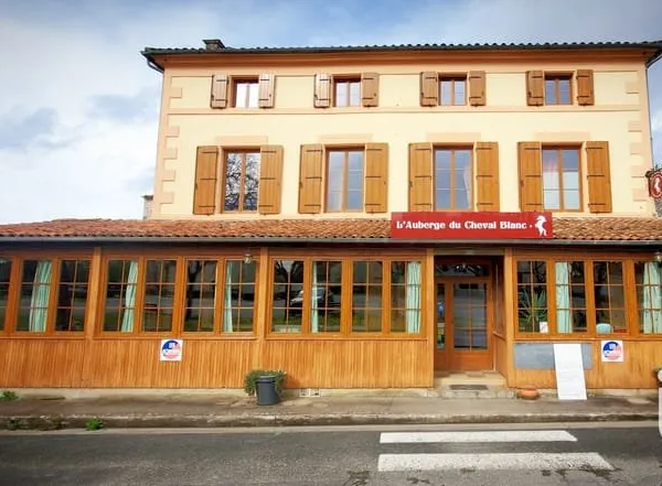 Maison avec appartements 456 m²