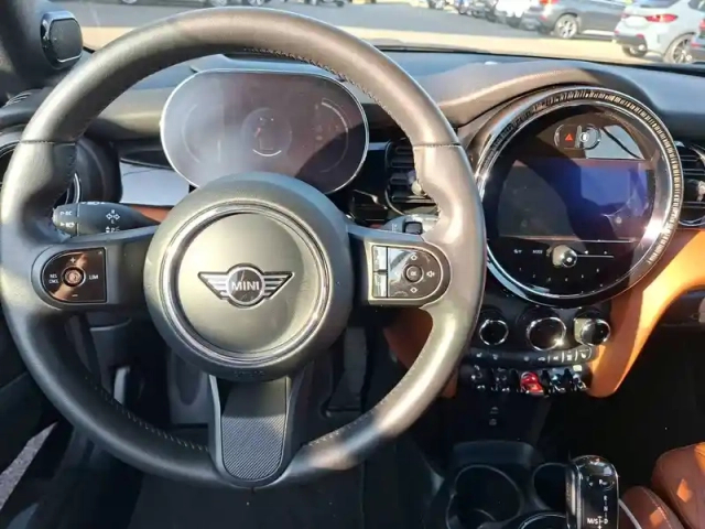 Mini Mini cabriolet cooper 136 ch dkg7 — photo 50