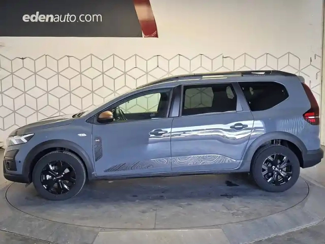 Dacia Jogger eco-g 100 7 places gsr2 — photo 86