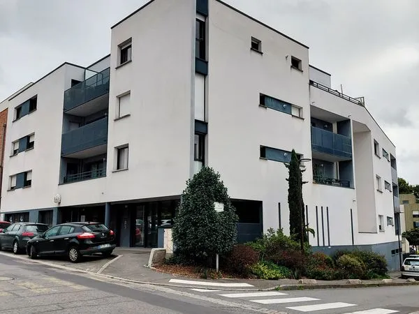 Vente Appartement T3 69 m2 hyper centre Chartres de Bretagne