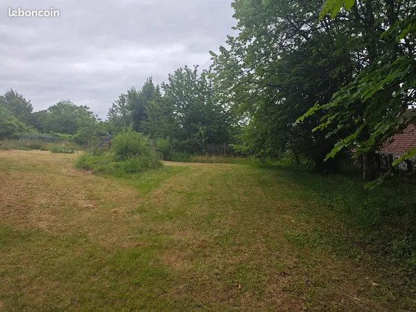 À vendre terrain constructible non viabilisé