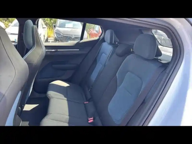 Volvo Ex30 single extended range 272ch ultra — photo 6