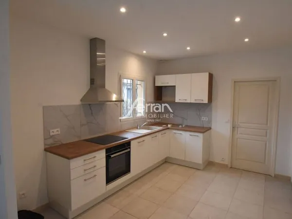 Maison de plain-pied 5 pièces 150 m²