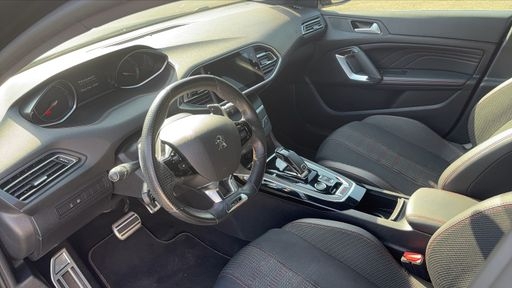 Peugeot 308 1.2 PureTech 130 EAT8 - GT – 2021 – 74274 km – Essence – Boîte Automatique — photo 36