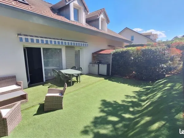 Maison mitoyenne de 2015 (100 m²) - Vente directe entre particuliers