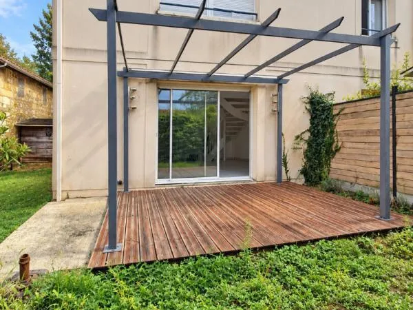 Le Bouscat Un village dans la ville : maison T4 de 90 m², jardin de 255 m