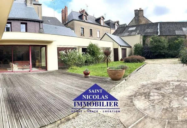 Maison 7 pièces 180 m²