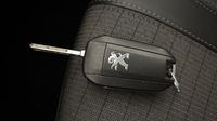 Peugeot 208 1.2 PureTech 100ch S&S Allure — photo 16