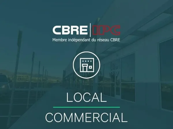 Local commercial 352 m²