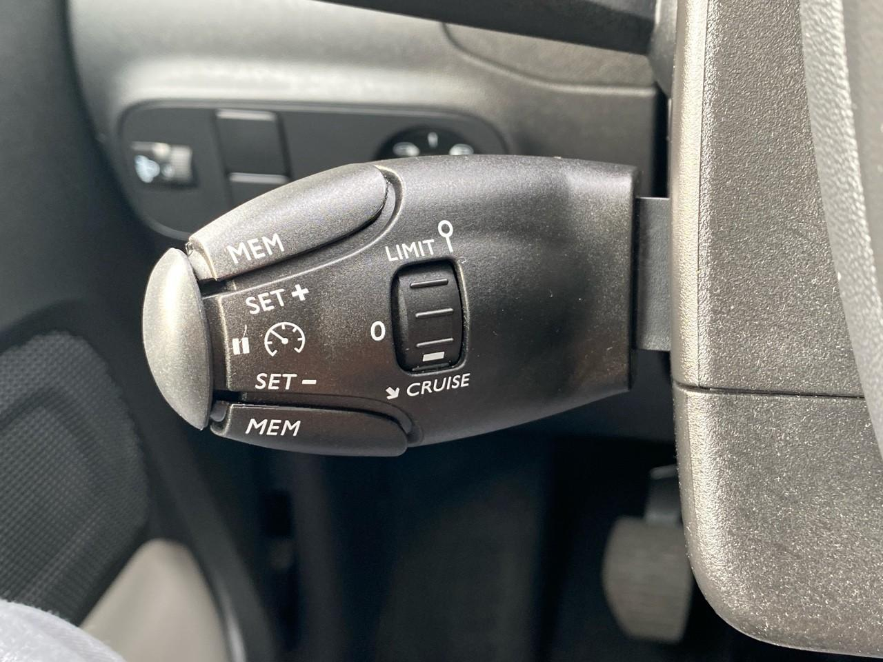 Citroën C3 1.2 puretech 83ch s&s shine — photo 22