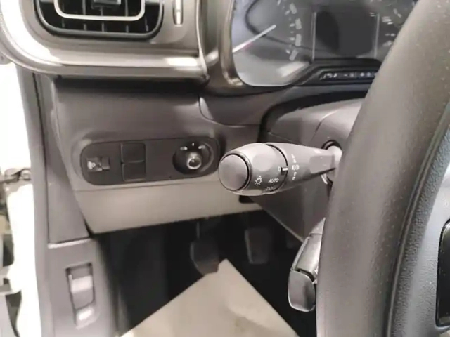 Citroën C3 puretech 83 ch bvm5 max — photo 17