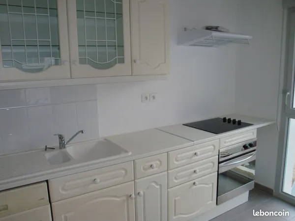 Particulier loue Appartement T3