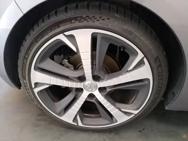 Peugeot 308 2.0 bluehdi 180ch s&amp;s eat8 — photo 15