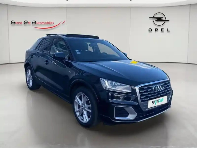 Audi Q2 1.4 tfsi 150ch cod s line s tronic 7 + toit ouvrant + attelage — photo 9