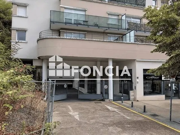 Stationnement Location Châtenay-Malabry   120€