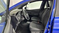 Toyota Yaris 100h Chic 5p — photo 12