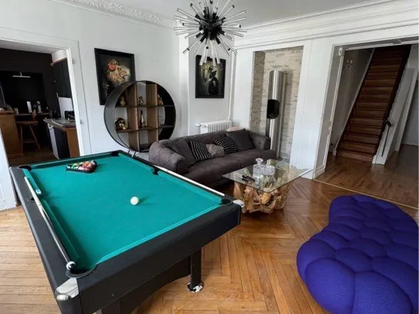 Superbe appartement meublé plein centre ville avec garage