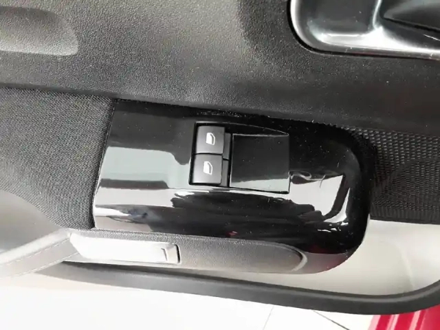 Citroën C3 puretech 83 s&amp;s bvm5 — photo 47