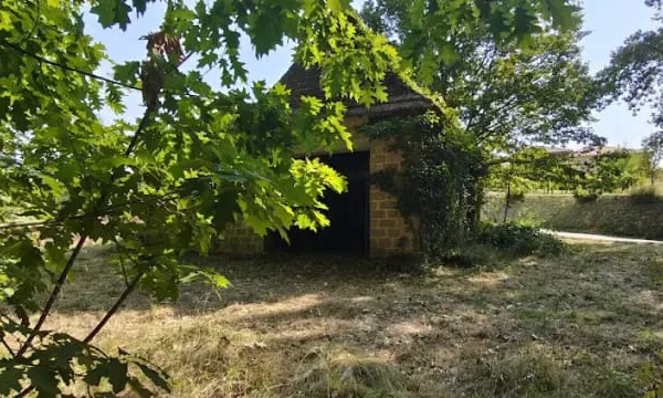 Terrain 2000 m²