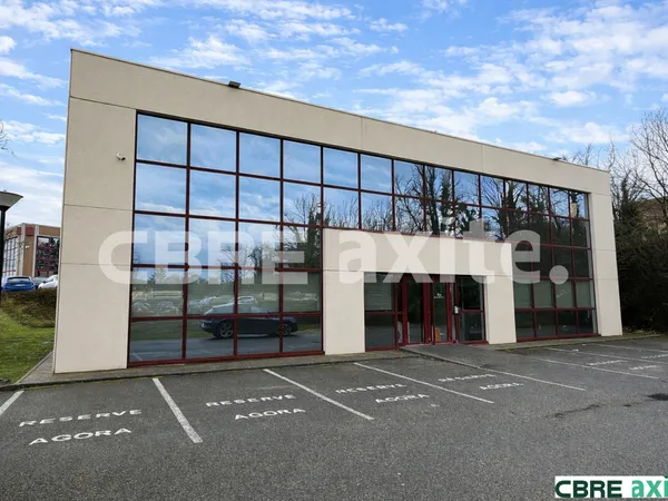 Local professionnel 359 m²