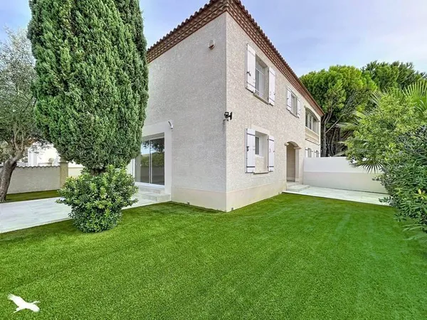 Maison 9 pièces 250 m²