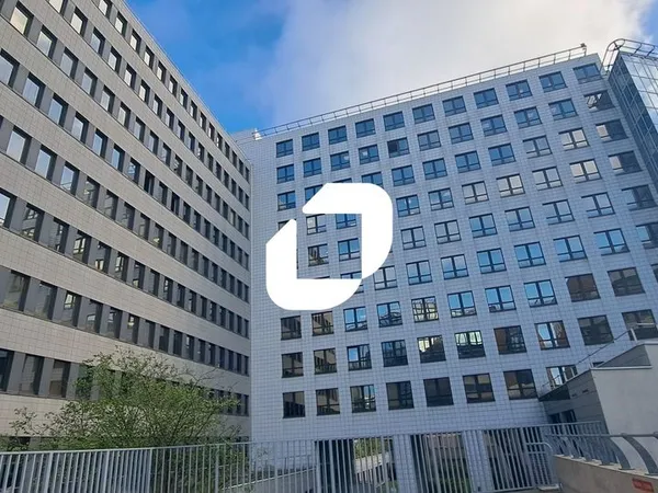 Bureau 368 m²