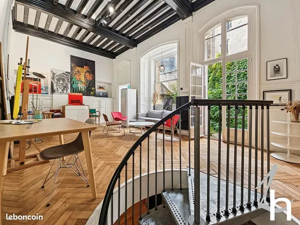 Loft 4 pièces 120 m²