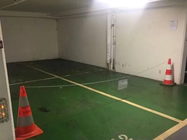 Parking 20 m²