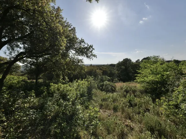 Terrain 1490 m²