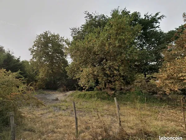 Terrain constructible rare 1 865 m² - Blanquefort (Caychac) - Projet validé