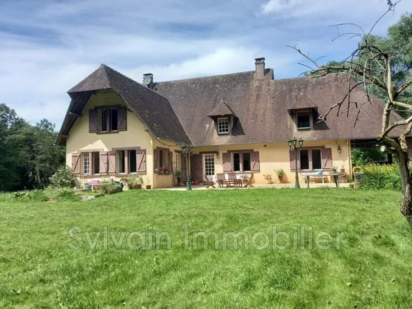 Maison 6 pièces 213 m²
