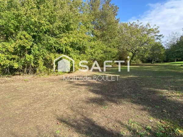Terrain constructible non viabilisé