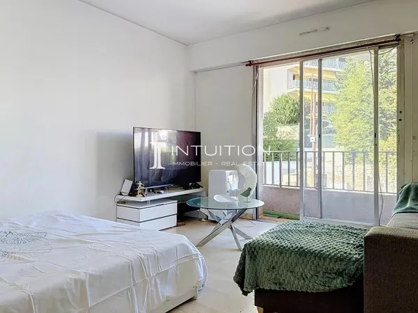 Vends studio - 30 m² - 1 pièce - Le Cannet 06110