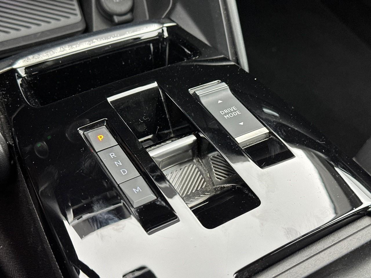 Citroën C4 puretech 130 s&s eat8 shine pack — photo 33