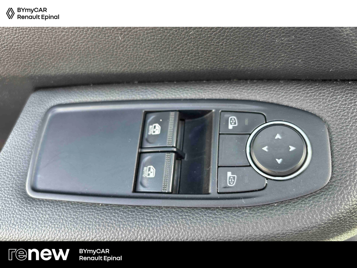 Renault Clio SCe 65 - 21N — photo 17