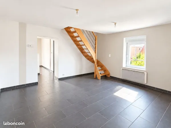Appartement T4 duplex 75 m² - 3 chambres - Bruille-Saint-Amand
